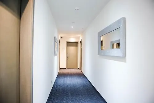 Herrmes 3* Πράγα